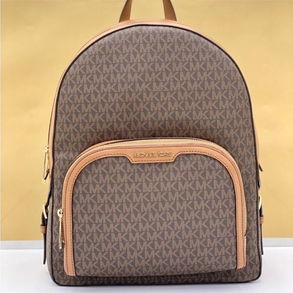 Michael Kors Large Jaycee Backpack Brown - Picture 2 of 11